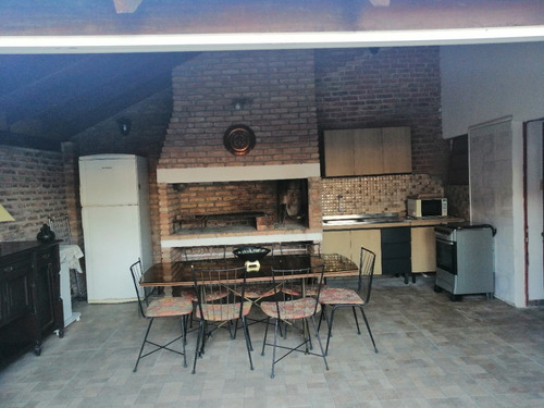 Imagen 4 de 13 de Casa En Atlántida, Barrio Jardín. Exelente Ubicación