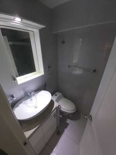Imagen 14 de 18 de Venta De Apartamento En El Bosque. Planta 100%. Código 129523