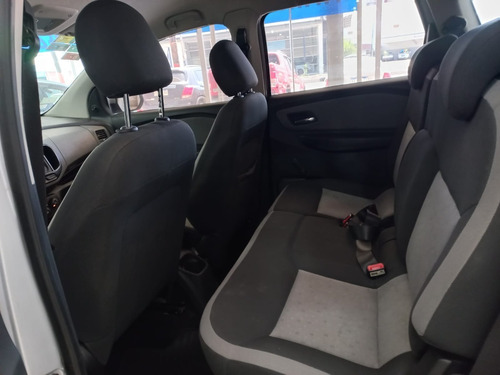 Imagen 10 de 15 de Chevrolet Spin Lt