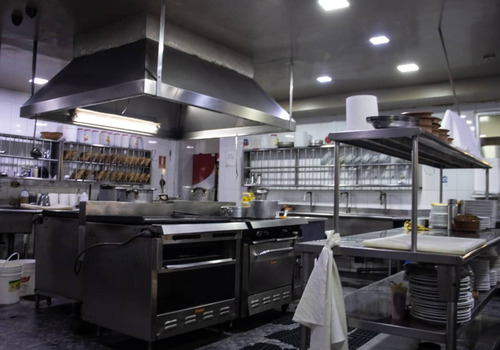 Venta Excelente Local Comercial En El Boulevar De Sabana Grande Bv