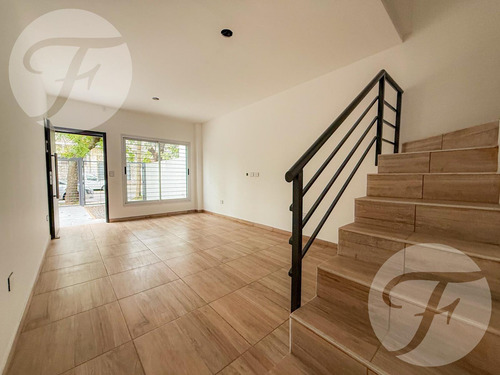 Venta En Bloque - Complejo De 3 Duplex - Castelar Sur
