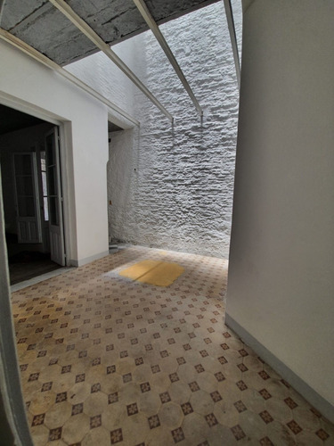 Casa 5 Ambientes 2 Baños, Ideal Empresa, Estudio, Instituto
