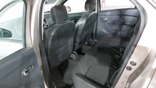 Renault Logan 1.6 Intens Mt