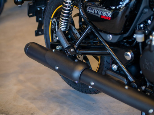 Imagen 20 de 25 de Royal Enfield Meteor Fireball Amarilla Reserva Hoy