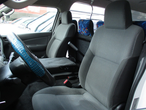 Imagen 8 de 15 de Nissan Urvan Panel Ventanas 2019 Mt. Con Conversión