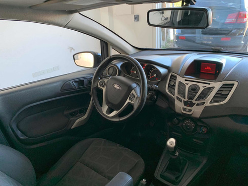 Ford Fiesta Kinetic Design 1.6 Titanium 120cv 2013
