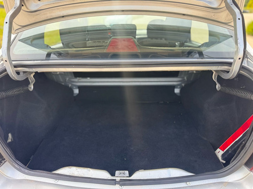 Renault Logan 1.6 Expression Hi-power 4p
