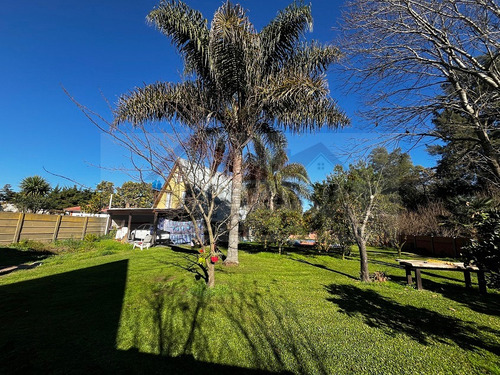Casa Alpina 6 Dorm. Con Pileta Y Superficie De 1004 M2 En Venta - Calle Las Tropas E/ 52 Y 54, Barrio Parque - General Belgrano.