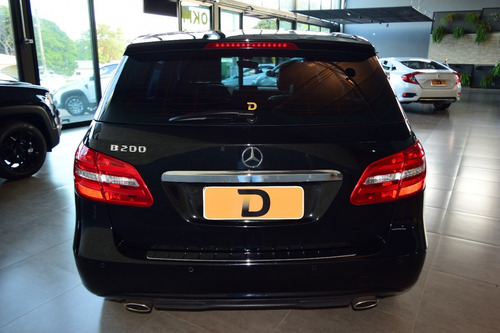 Imagem 5 de 15 de Mercedes-benz B 200 1.6 Sport Turbo Aut 2013