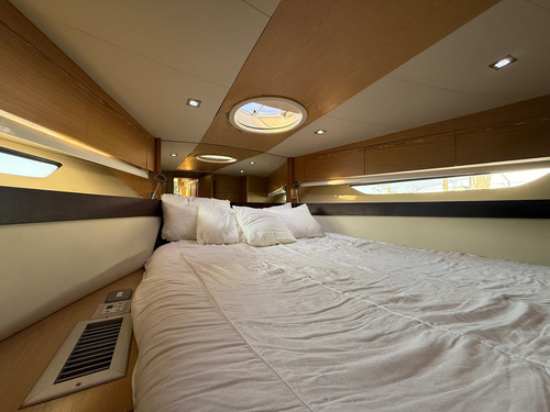 Crucero Segue Con Iveco 2 X 400 Hp Año 2013 Linea De Ejes