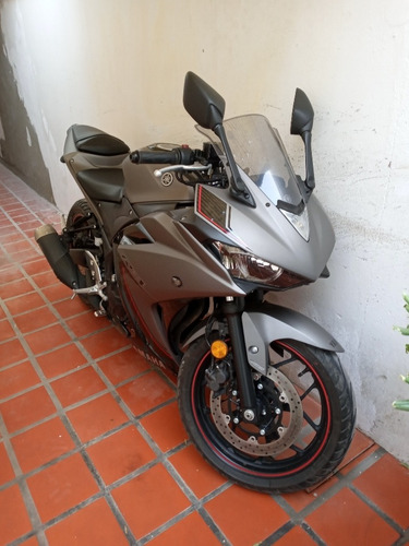 Yamaha R3