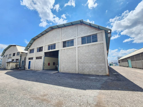 Daniela Linarez Ofrece En Venta Galpones En Zona Industrial Iii Avenida Principal Totalmente Equipadon Con Cavas De Conservacion Empaquetadora Listo Para Producir Conjunto Privado Barquisimeto Lara