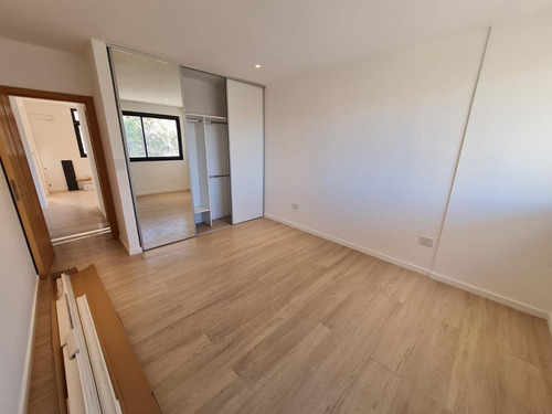 Imagen 7 de 13 de Departamento De 2 Dormitorios En Venta En La Plata Calle 39 E/ 3 Y 4 - Dacal Bienes Raíces
