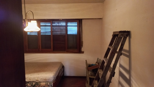 Imagen 7 de 27 de Casa De 3 Ambientes Estilo Chalet Con Techos De Teja