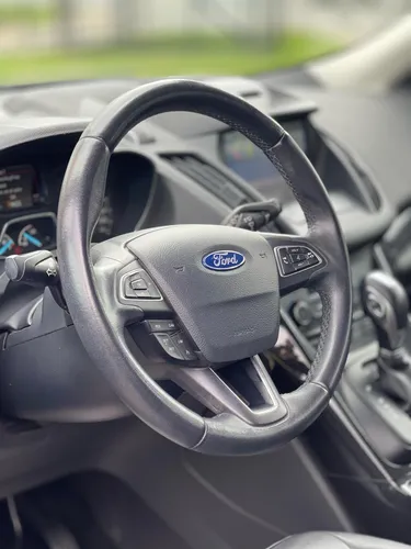 Ford Escape 2.0 Titanium