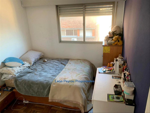 Apartartamento 2 Dormitorios, Piso Alto Al Frente. P.batlle