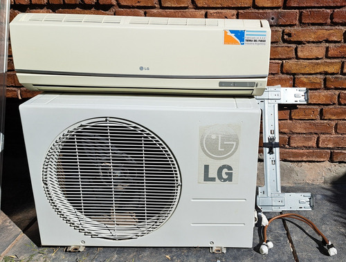 Aire Acondicionado Split Frío Calor Lg, 2800, Excelente Blanco (Usado)