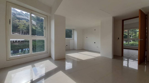 Se Vende Apartamento Proyecto Primario 354m² Lomas De Las Mercedes