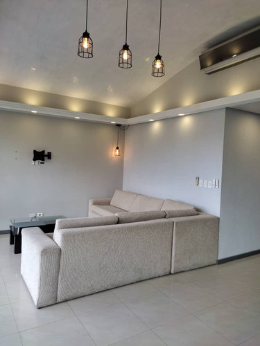 Imagen 5 de 22 de Espectacular Apartamento Remodelado Y Full Equipado Con Espectacular Vista En El Solar Del Hatillo, Municipio El Hatillo, Estado Miranda, Caracas, Venezuela