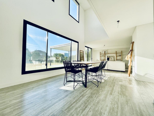 Imagen 4 de 30 de Casa | En Venta | Lote Interno | 3 Dormitorios| Barrio San Francisco | Villa Nueva | Tigre