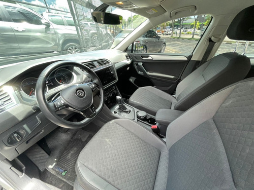 Imagem 8 de 9 de Volkswagen Tiguan 250 Aut. 2018