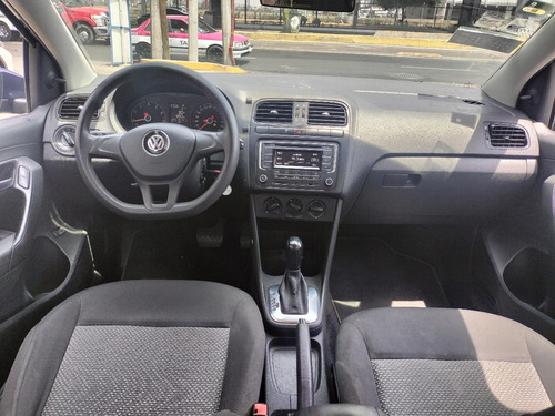 Volkswagen Vento 1.6 Confortline At