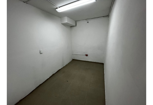 Edificio De 3 Plantas En Venta A 2 Cuadras De Cintermex