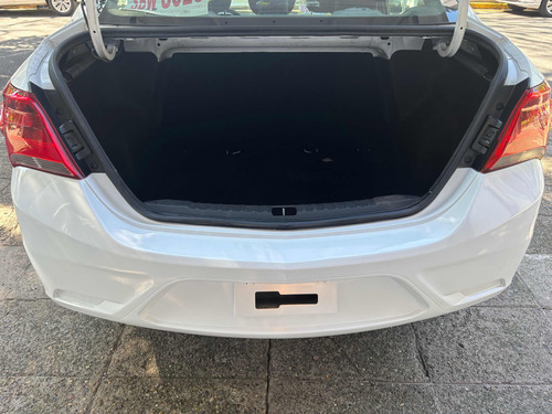 Chevrolet Onix plus 1.4 Black Edition