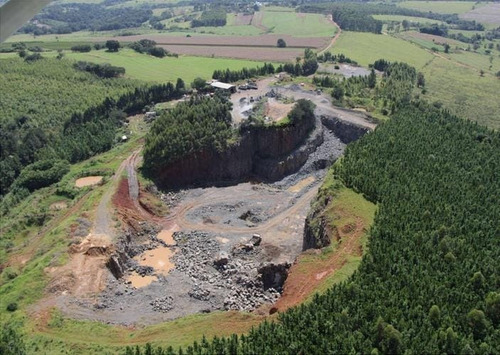 Imagem 8 de 10 de Oportunidade De Investimento, Pedreira A Venda, 45 Hectares, 1 Escritório, 1 Oficina Completa, Equipamentos Completos, 50 Mil Pés De Pinus Resinando - St00192 - 70958953
