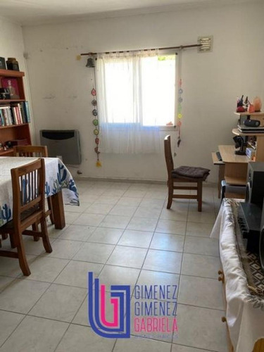 Imagen 2 de 9 de Venta Calle 69 E/ 1 Y 115 Departamento De 1 Dormitorio