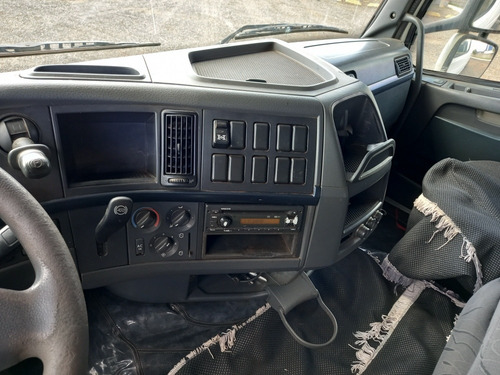 Imagem 7 de 15 de Volvo Fh 540 6x4 Bug Leve