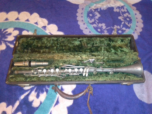 Clarinete De Metal Antiguo Vintage Funciona  No Fedex