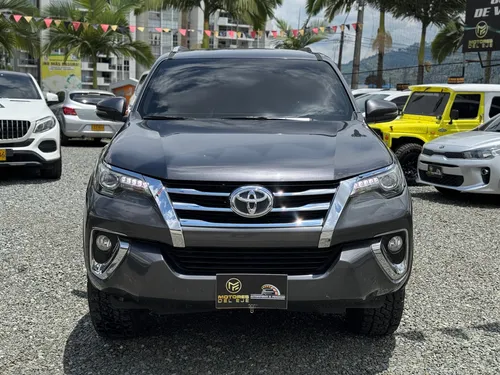 Toyota Fortuner 2.7 SRV