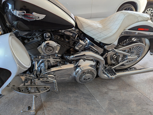 Harley Davidson Softail Deluxe