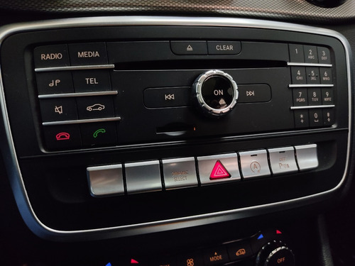 Imagen 13 de 15 de Mercedes Benz Gla 200 Urban 2017
