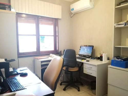 Imagen 5 de 8 de Venta - Ph - Oficinas - Castelar