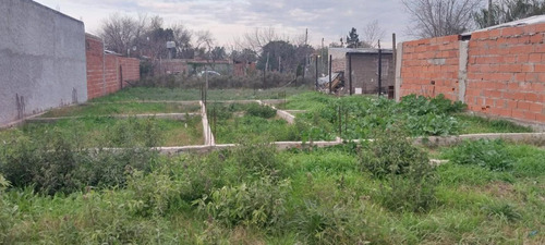 Se Vende Amplio Lote En Virrey Del Pino