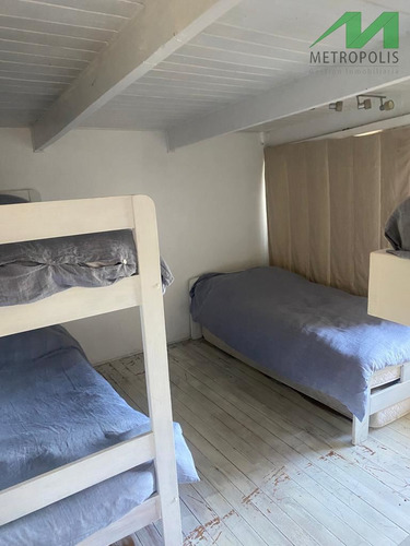Casa En Arriendo De 5 Dorm. En Vichuquén