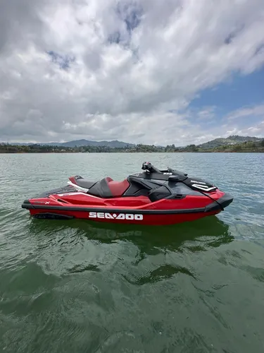 2024 Seadoo Rxtx 325 26 Horas $ 148.000.000