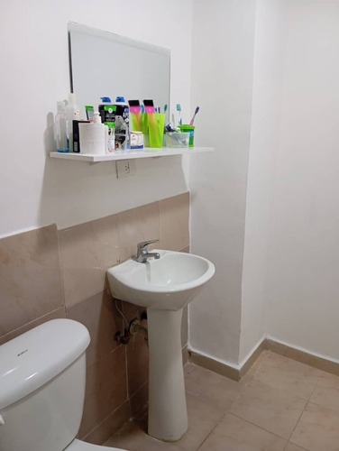 Apartamento En Res. Abadía Iii, San Diego. Pla-1883
