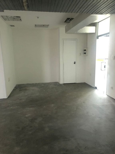 Imagem 3 de 20 de Excelente Sala Comercial (térrea) Para Locação No Edifício Centro Empresarial Barueri - Confira! - Sa0771