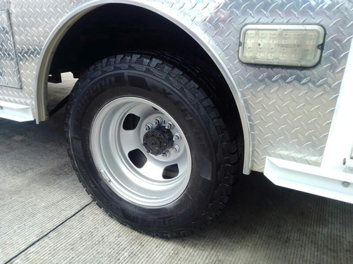 Imagen 13 de 15 de Dodge Ram 5.7 Pick Up 4x2