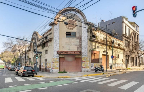 Imagen 1 de 22 de Galpón Y/o Deposito En La Mejor Esquina De La Ciudad De Buenos Aires