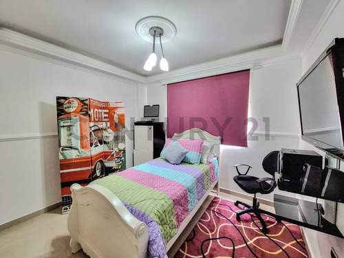 Apartamento Duplex En Venta Lecheria C R Terramar Villas