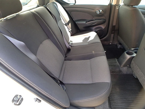 Nissan Versa 2015