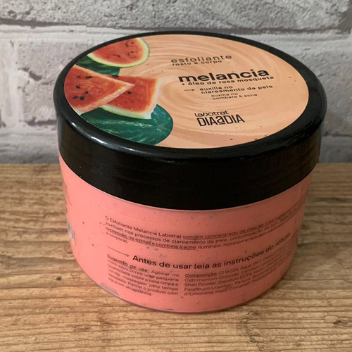 Creme Esfoliante Melancia Com Óleo De Rosa Mosqueta Labotrat