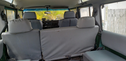 Land Rover Defender 110