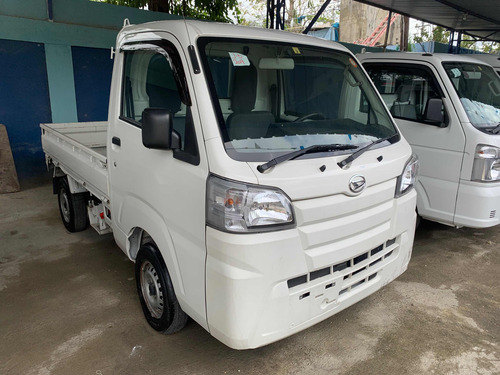 Imagen 2 de 9 de Daihatsu Hijet 2019 Japonés