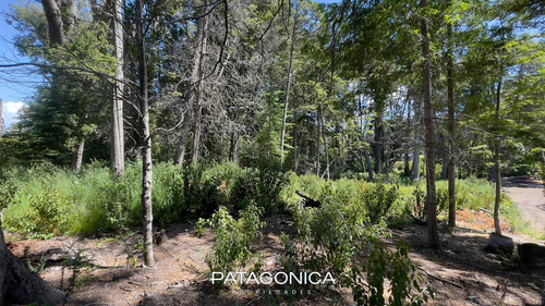 Venta Lote De 1506m2 Con Planos Aprobados De 160m2. Altos De Manzano Villa La Angostura