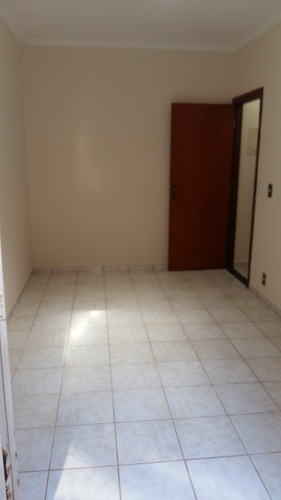Vendo Casa C/ Piscina 3 Quartos 1 Suíte Em Marília Sp